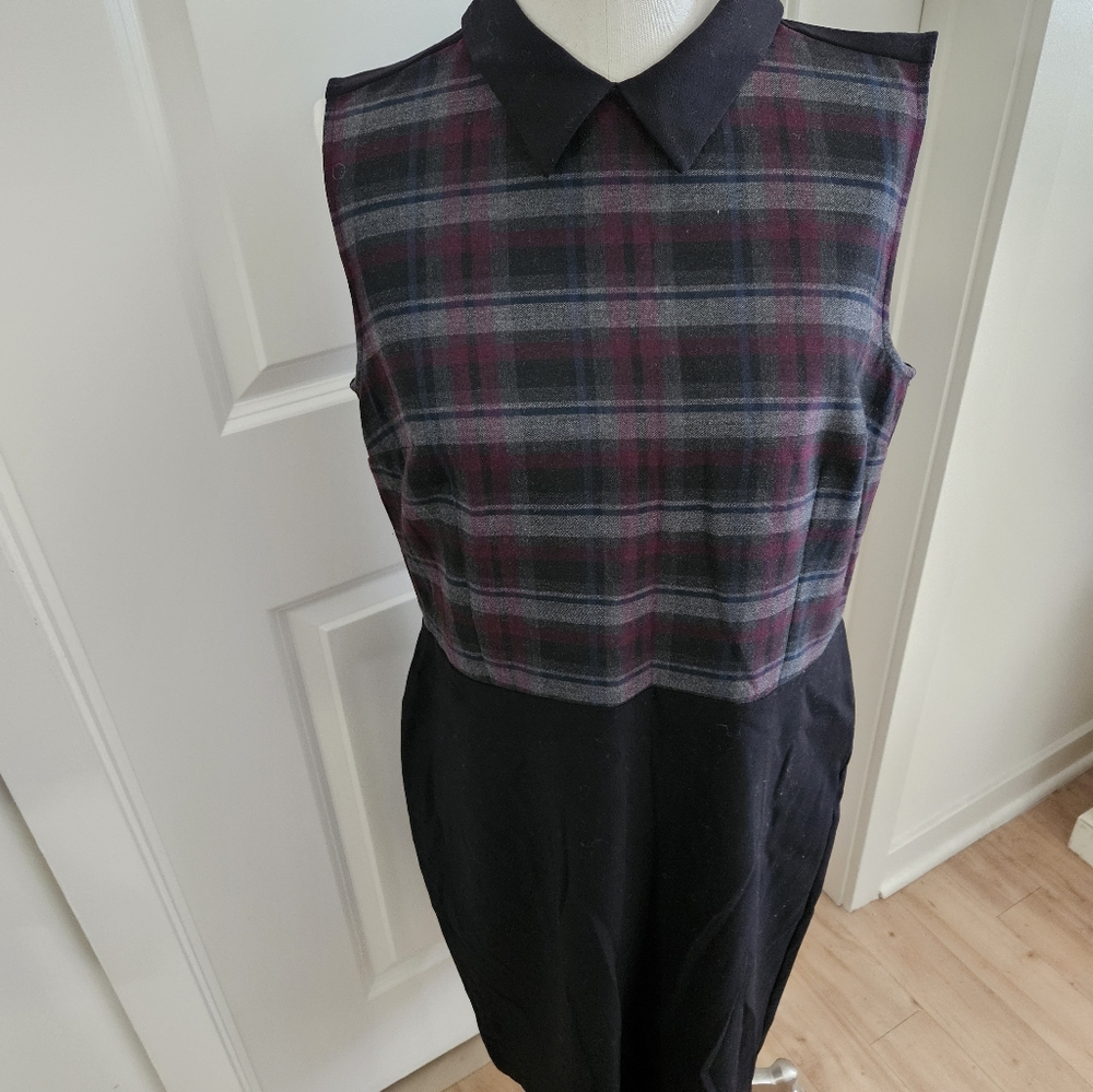 Colorblock dress - Picture 3 of 3